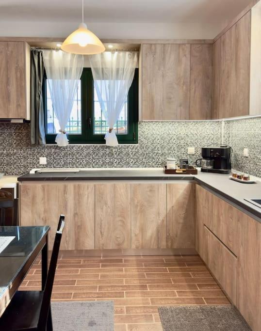 Stone House - Bike Friendly Home Édessa Ngoại thất bức ảnh